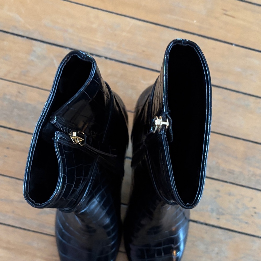 NWOT Zara Black faux crocodile kitten heel bootie. Never worn! - Picture 13 of 15